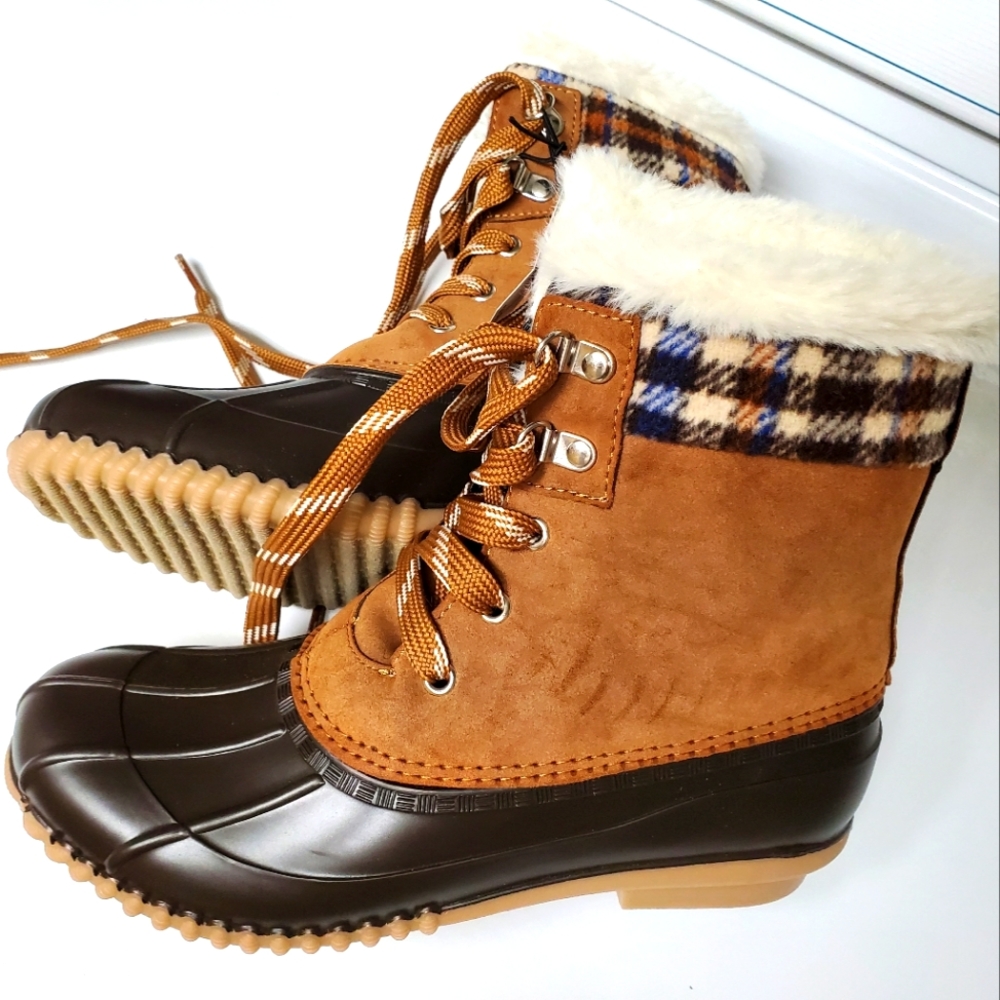 MAURICE'S boots 8.5 WHITNEY BOOT snow rain fleece